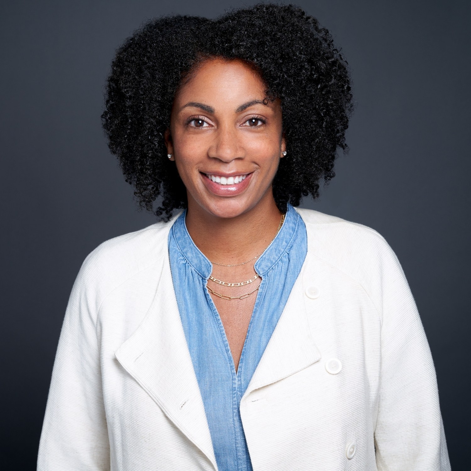 linkedin headshot example of female